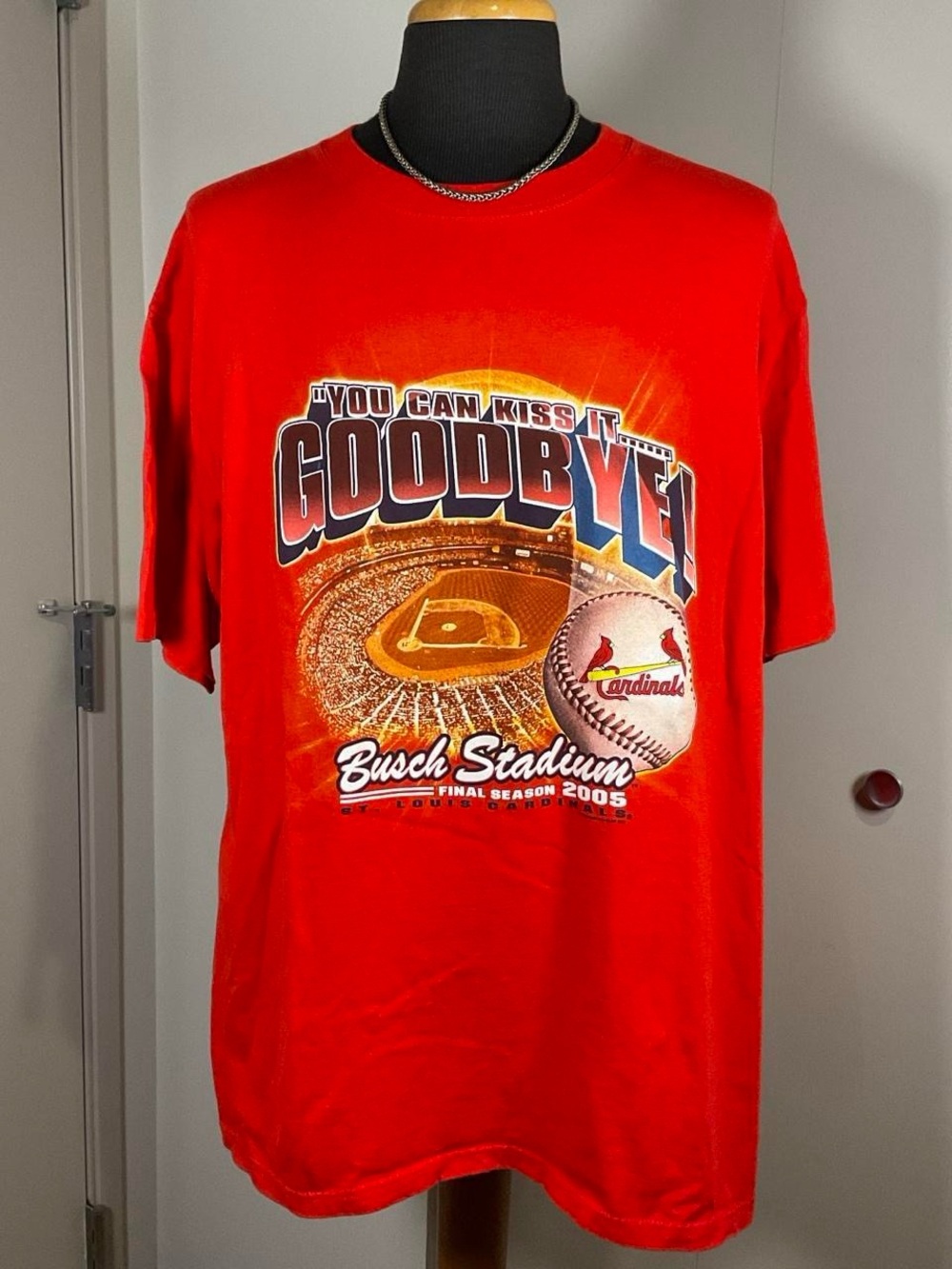 Lee Sport St. Louis Cardinals Busch Stadium Final Season 2005 Red XL T-shirt